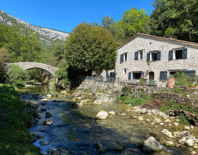 HINTERLAND GRASSE, ST VALLIER-DE-THIEY, MOULIN «LA SIAGNE»