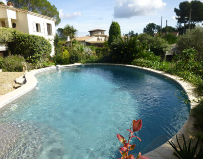 CANNES-MOUGINS VILLA «LES PINS»